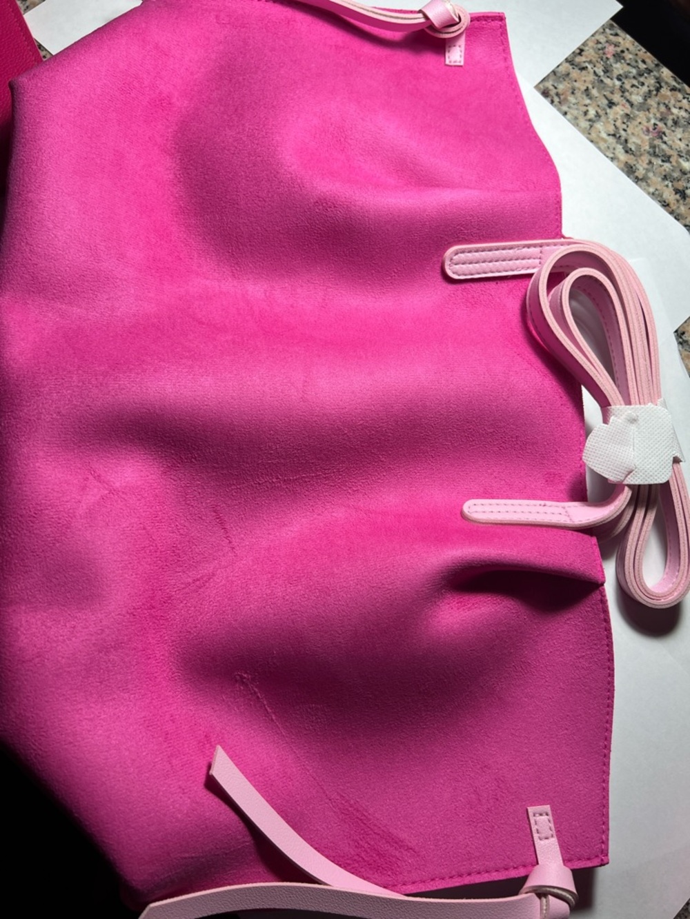 Juicy Couture Vibrant Hot Pink Bundle !! - Picture 3 of 6